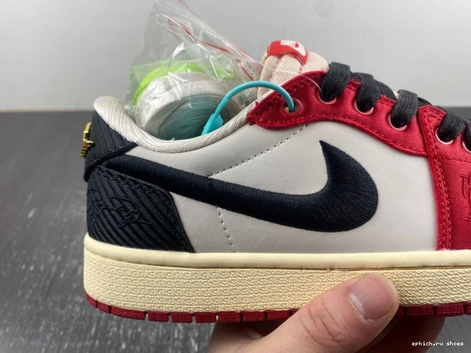 Cheap Home Room Low FN0432-017 OG Air 1 x Trophy Jordan 0703